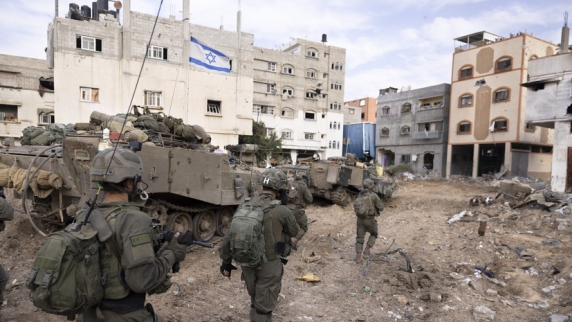Армия Израиля провела рейды в школах в секторе Газа
