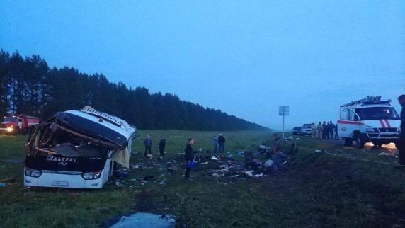 В двух российских регионах произошли крупные дорожные аварии