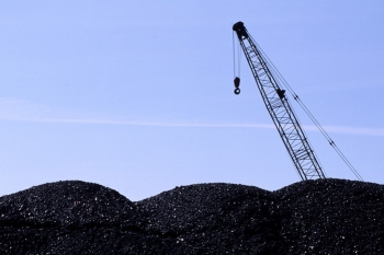 «Ъ»: правительство России обсуждает отмену экспортной пошлины на уголь
