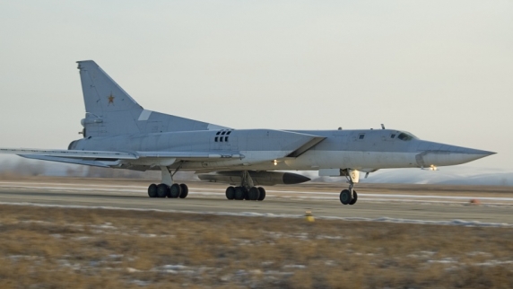 Шесть <b>Ту-22М3</b> нанесли удары по объектам "ИГИЛ" в Сирии (ВИДЕО)