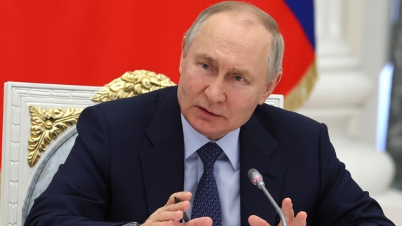 Путин: ветеранов спецоперации надо «двигать» в руководство спецслужб