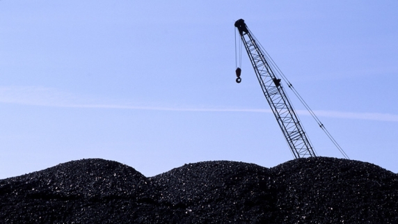 «Ъ»: правительство России обсуждает отмену экспортной <b>пошлины</b> на уголь