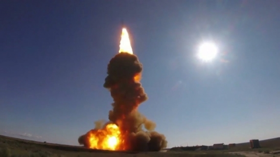 Российские ВКС провели испытательный пуск новой ракеты системы ПРО