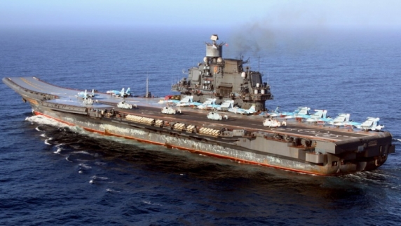 Шойгу: авианосец «Адмирал Кузнецов» начал участвовать в боевых действиях в Сирии