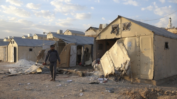 ЦПВС: боевики в Сирии оборудовали склады с оружием в лагерях беженцев