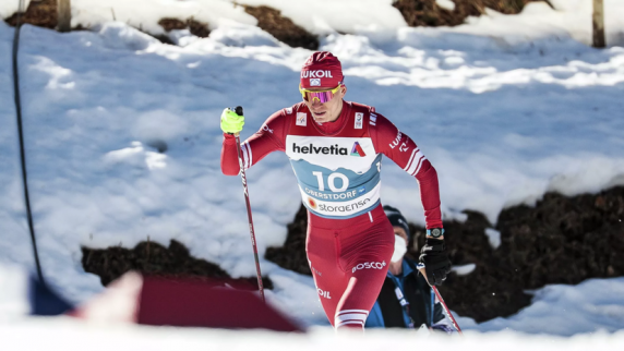 Большунов не сумел пробиться в полуфинал квалификации спринта на первом этапе «Тур де Ски»
