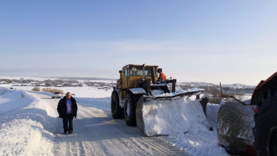 В Курской области военные высвободили из снежного плена жителей десяти населенных пунктов