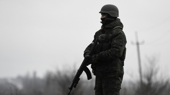 РИА Новости: в <b>ЛНР</b> нашли тайник диверсантов с пулемётами и гранатомётами