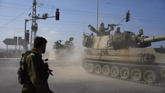 В армии Израиля заявили об окружении города Газа