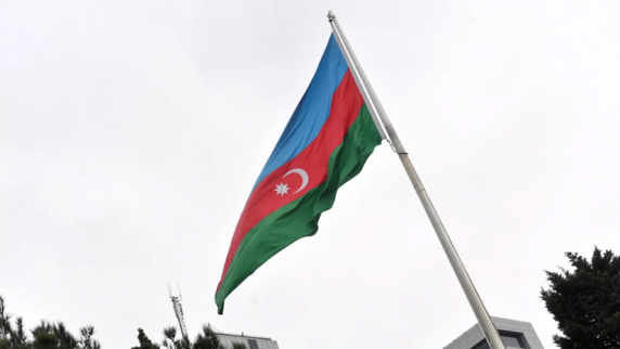 В МИД <b>Азербайджан</b>а сообщили об обстреле служебного автомобиля посольства в Вашингто...
