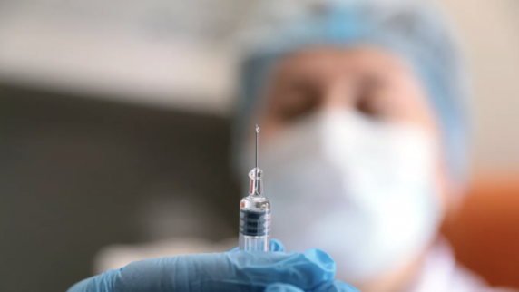 Мурашко заявил о минимизации госпитализаций в России благодаря вакцинации от гриппа