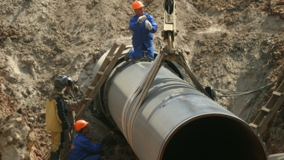 Строительство подводной части газопровода из России в Китай завершено раньше срока