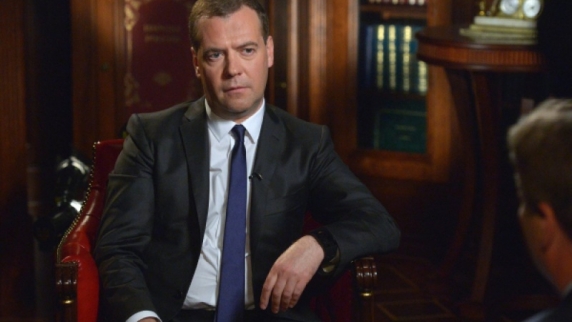 Дмитрий Медведев: <b>Украинцы</b>, наносящие вред РФ, столкнутся с запретом на вывод капит...