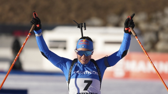Вирер завоевала золото в масс-старте на этапе КМ в Антхольце