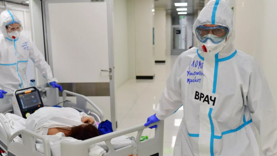 В России за сутки госпитализировали 662 человека с корона<b>вирус</b>ом