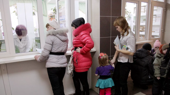 В России предложили создать Центры семейного счастья при детских поликлиниках