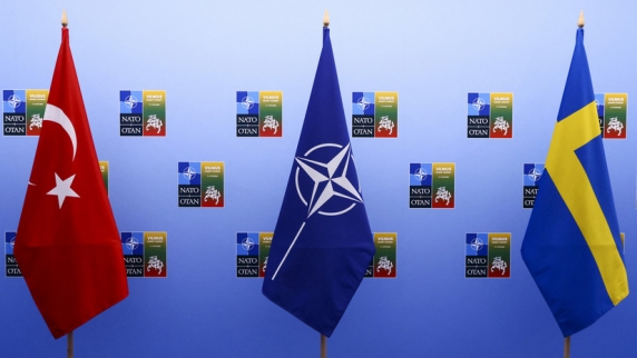 Reuters: Турция может отложить ратификацию заявки Швеции на членство в <b>НАТО</b>