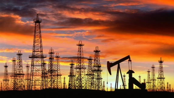 Кабмин России обязал нефтяников продавать больше топлива на биржевых торгах