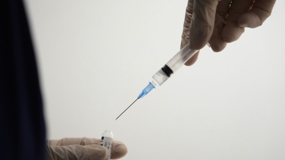 Мурашко сообщил о вакцинации от <b>грипп</b>а почти 40 млн россиян