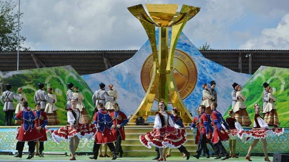 <b>Фестиваль культуры и спорта</b> народов Кавказа приобрел космический размах