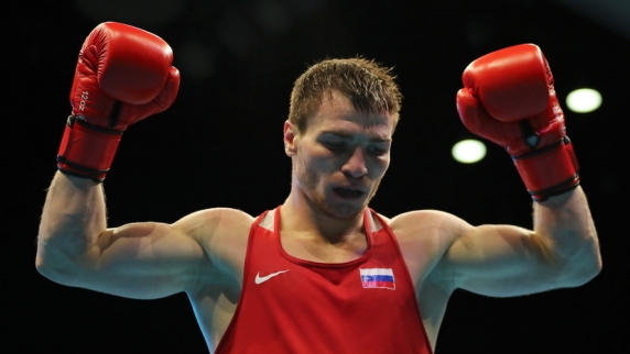 Боксёр Хатаев назвал сильнейшего боксёра-профессионала в мире на данный момент