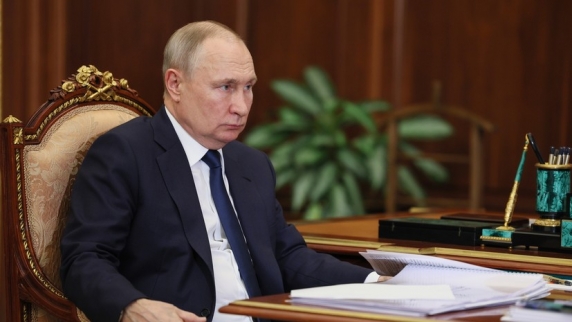 Путин передал 100% акций «Вайнахавиа» в собственность Чечне