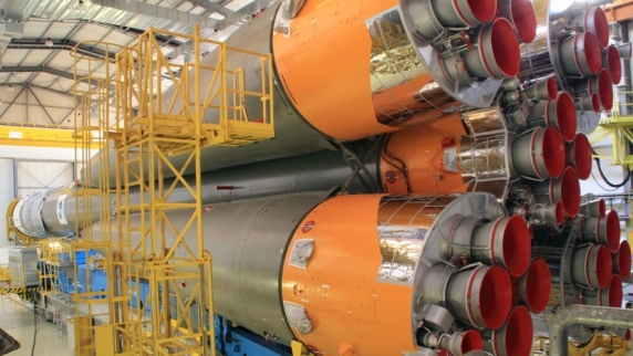 Комиссия допустила ракету-носитель «Союз СТ-Б» к вывозу на старт <b>космодром</b>а Куру в ...