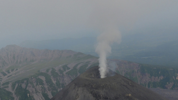Шлейф пепла от <b>вулкан</b>а Карымский растянулся на 89 км