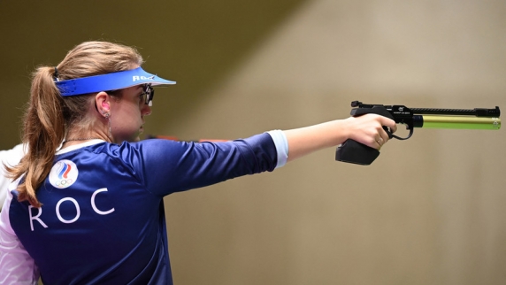 Бацарашкина вышла в финал турнира по стрельбе из пистолета с 25 м на Олимпиаде