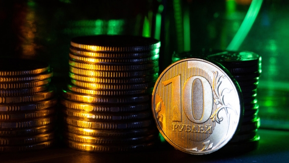 Экономист Гинько заявил об «эмоциональном характере» ослабления курса рубля