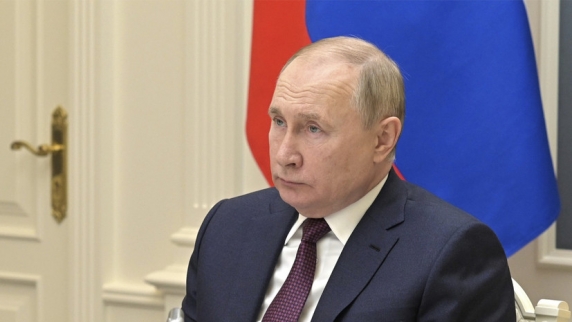Путин: в России всё ещё существует проблема очередей в медучреждениях