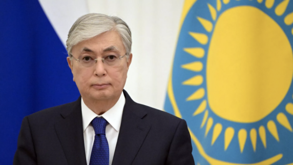 Президент <b>Казахстан</b>а Токаев прибыл в Москву для участия в саммите ОДКБ