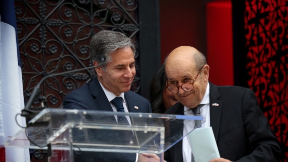 Глава МИД Франции Ле Дриан провёл переговоры с госсекретарём США Блинкеном