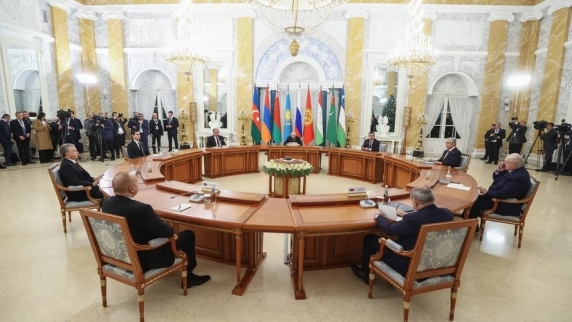 Песков: Путин обсудил с лидерами <b>Казахстан</b>а и Узбекистана сотрудничество по газу