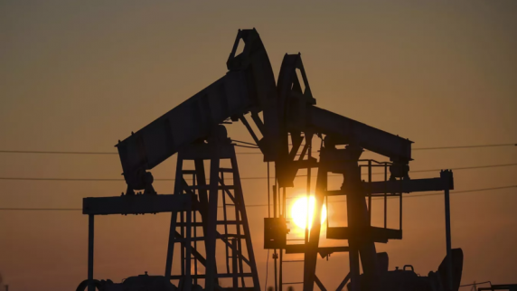 Новак: России нецелесообразно поставлять нефть странам, установившим потолок цен на неё