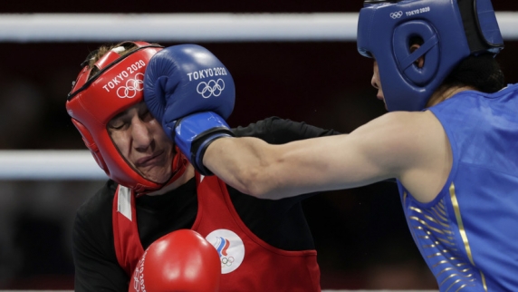 Тренер сборной России по боксу назвал закономерным поражение Магомедалиевой 
