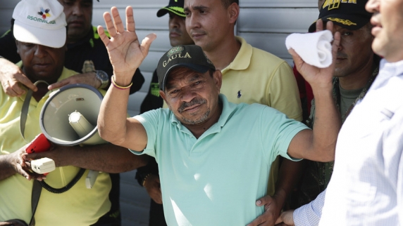 Освобождённый из плена отец Диаса поблагодарил колумбийский народ за поддержку