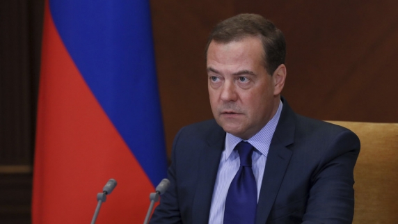 Медведев высказался о сценарии прямого столкновения России и НАТО из-за Украины