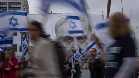 Министр обороны Израиля призвал приостановить <b>суд</b>ебную реформу