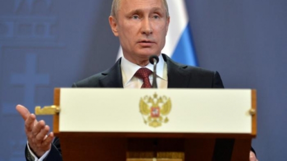 Президент России Владимир Путин выступил с ежегодным <b>послание</b>м Федеральному собрани...