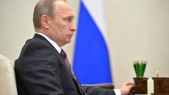 Путин потребовал создать <b>условия</b>, чтобы бизнес не уходил из России