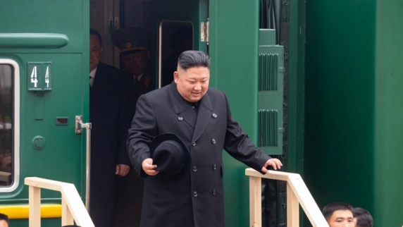 Глава КНДР <b>Ким Чен Ын</b> прибыл в Россию