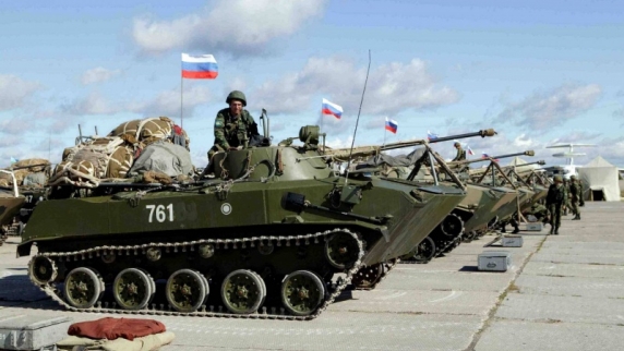 В Крым перебросили 2500 десантников