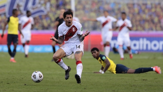 <b>Перу</b> победил Эквадор в матче отбора к ЧМ-2022 по футболу