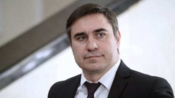 Глава комитета Госдумы по охране здоровья Хубезов решил уйти с должности для участия в СВО