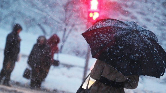 Жителей двух регионов Сибири предупредили о мощном снегопаде