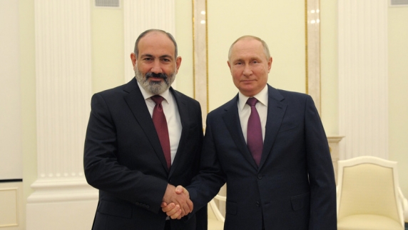 Песков: Путин и Пашинян на встрече в Петербурге детально обсуждали ситуацию в Карабахе