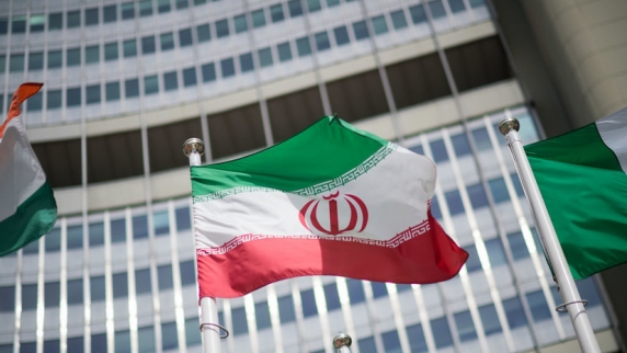 США сообщили о решении восстановить исключения из санкций по ядерной программе <b>Иран</b>...