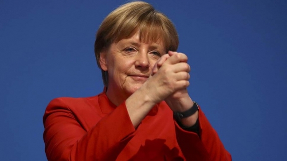 Меркель призналась, что хотела бы иметь хорошие <b>отношения с Россией</b>