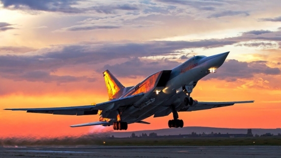 Россия применила дальнюю авиацию для удара по боевикам в Сирии